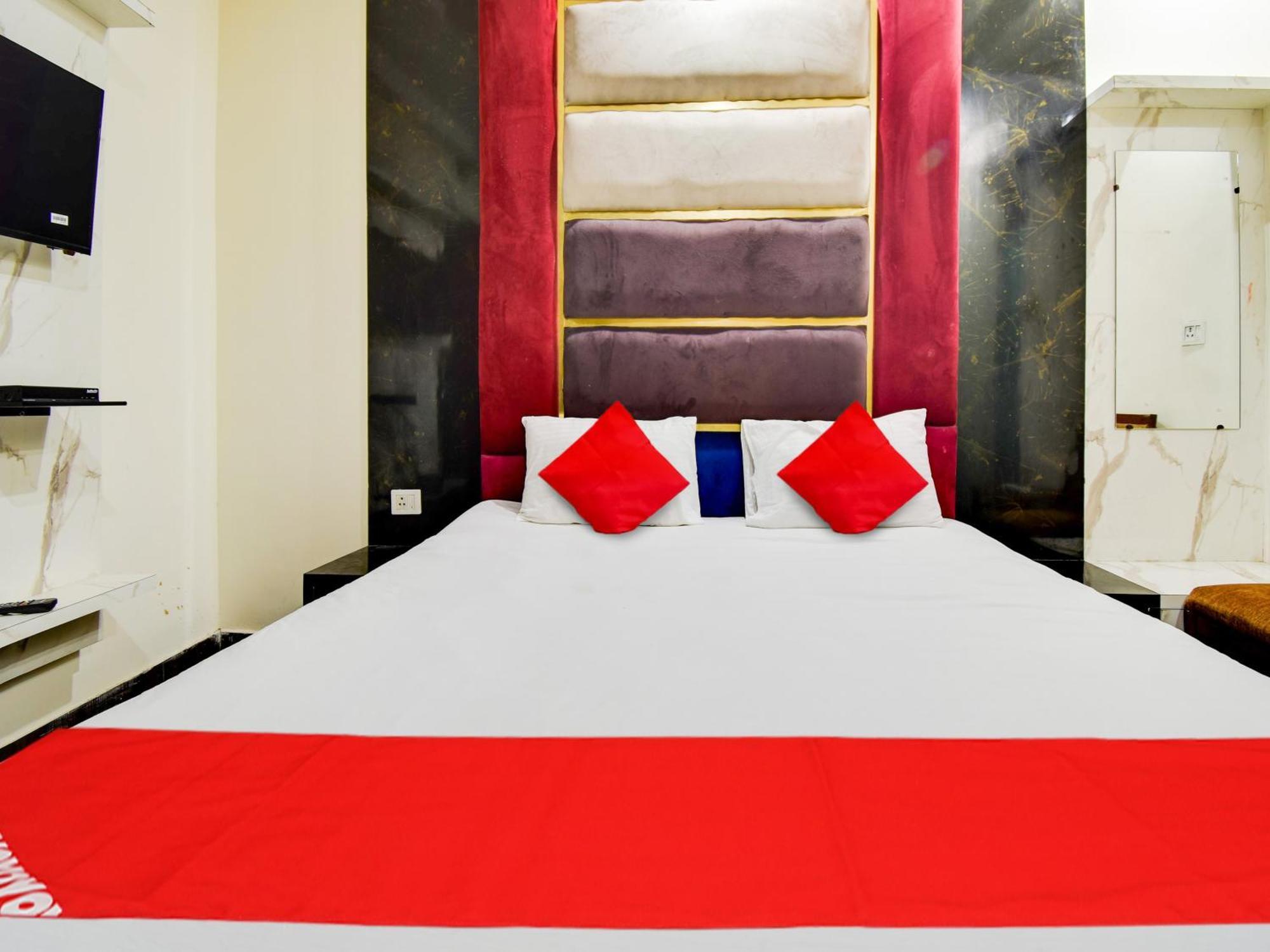Hotel O Double Rr New Delhi Eksteriør billede