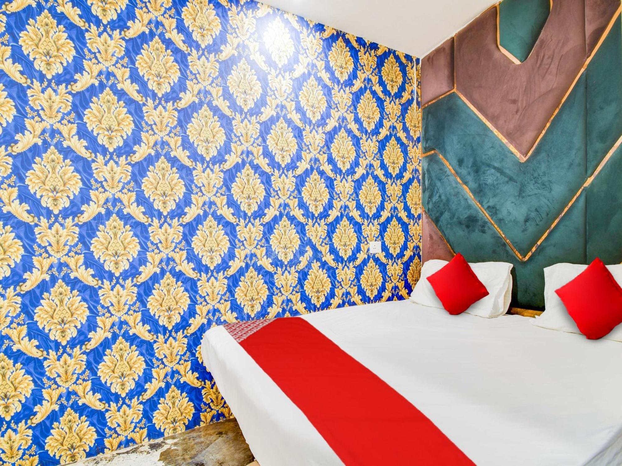 Hotel O Double Rr New Delhi Eksteriør billede